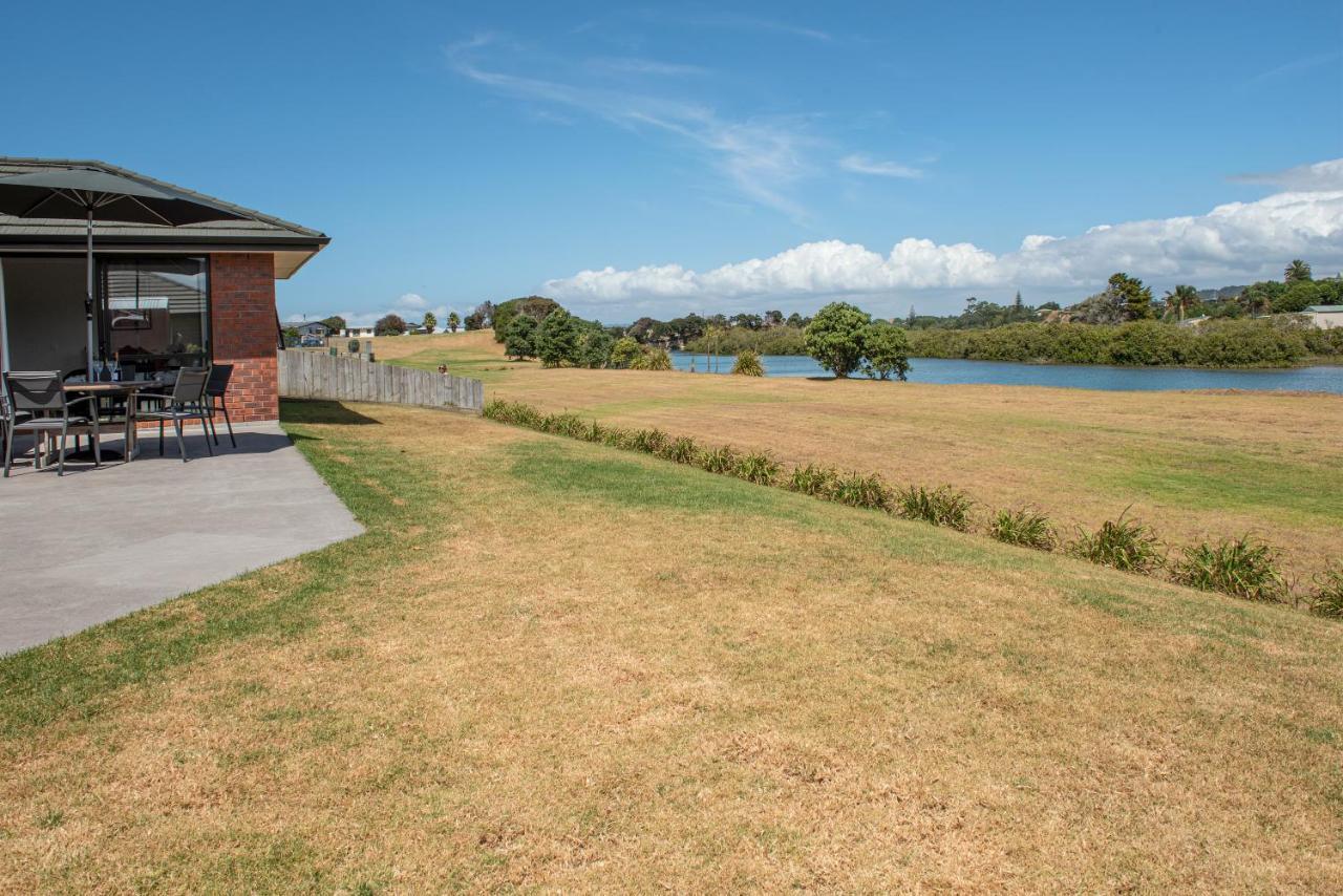 The Waterfront Ruakaka - Ruakaka Holiday Home Zewnętrze zdjęcie